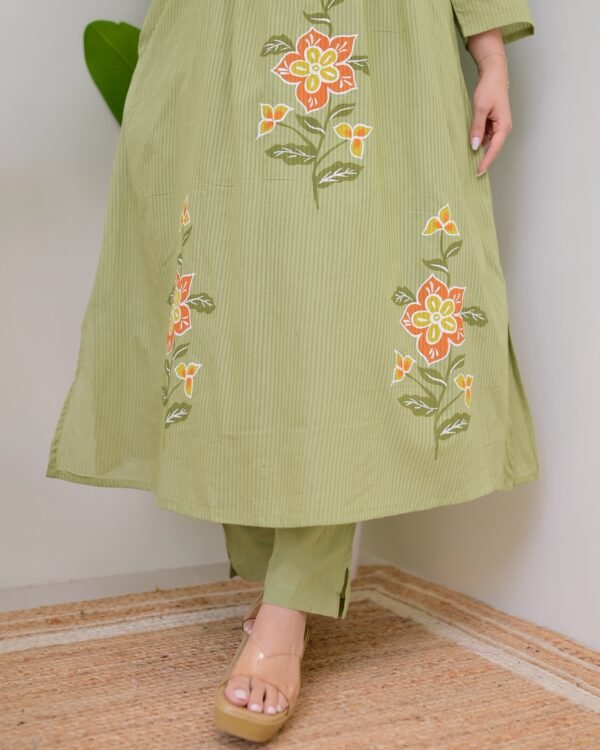 Cotton Fabric Hand Paint Kurti – Where Art Meets Comfort - Image 4