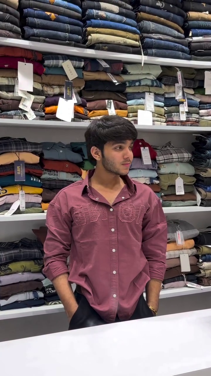 Men Textured Spread Collar Cotton Casual Shirt