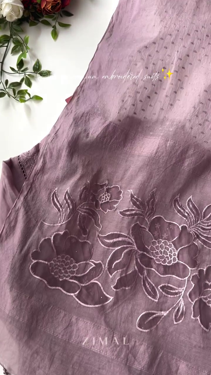 Women's Lavender Chinon Embellished Kurta with Pant and Dupatta - Image 4