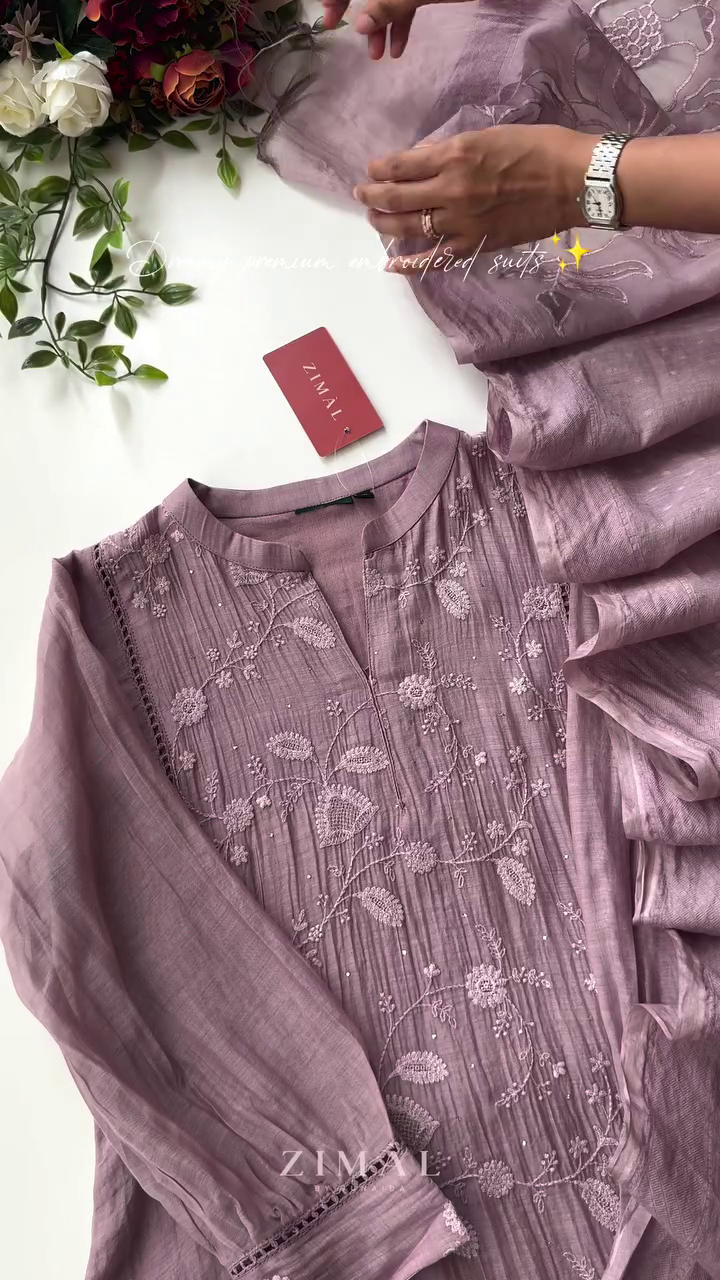 Women's Lavender Chinon Embellished Kurta with Pant and Dupatta - Image 3