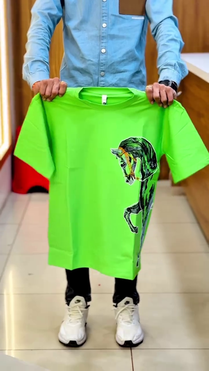 Men Graphic Print Regular Fit Crew-Neck T-Shirt