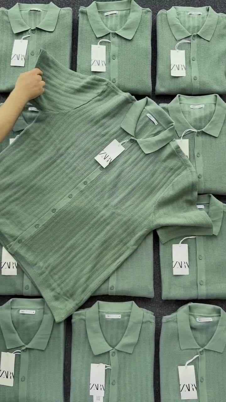 Men Textured Polo Collar Regular Sleeves Regular Fit T-shirt - Image 4